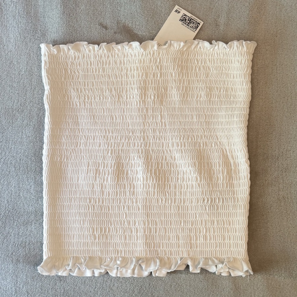 NWT H&M White Smocked Ruffle Tube Top